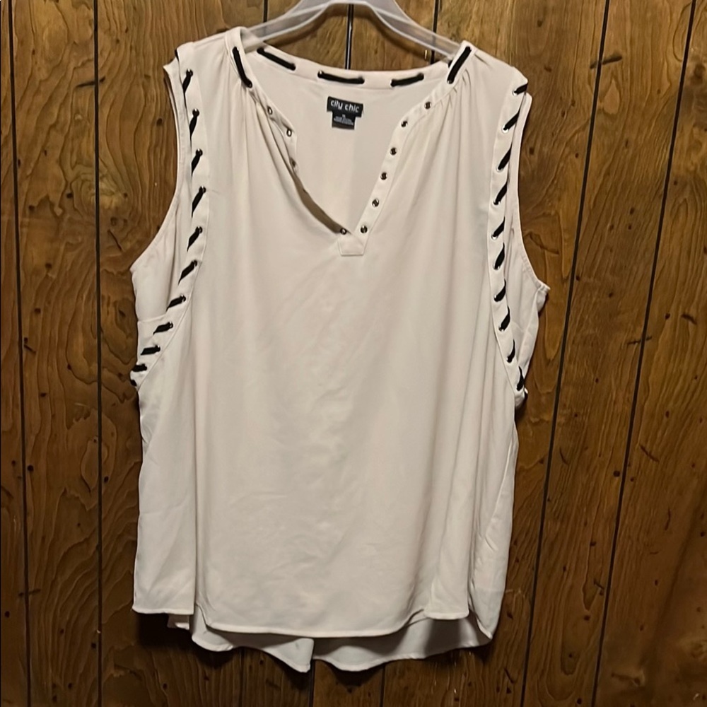 Lane Bryant Cream Asymmetrical Relaxed Tank Top